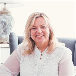 Susi Lodola Counselling Psychotherapist & Cognitive Behaviour Therapist