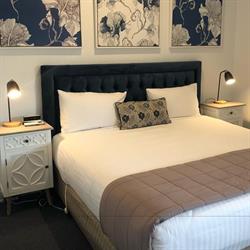 New England Motor Lodge